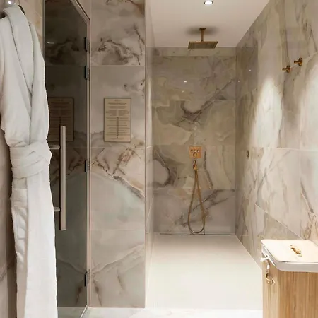 Hotel Maison Hamelin - Handwritten Collection 4*